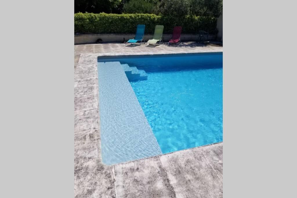 Appartement 2 Pers Avec Acces Piscine Сен-Реми-де-Прованс Экстерьер фото